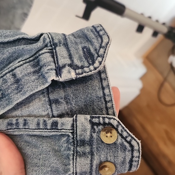 Vintage Woolrich Denim Shirt, Small - Picture 5 of 8